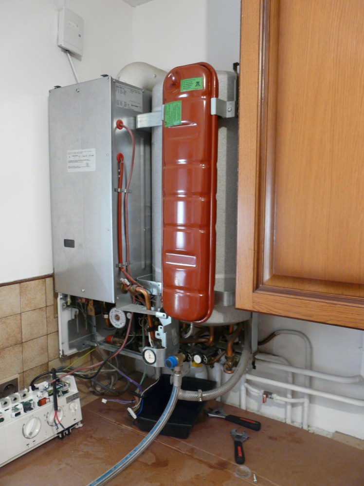 pose de chaudière condens votrolles marseille aix en provence la ciotat aubagne plombierofmarseille 1