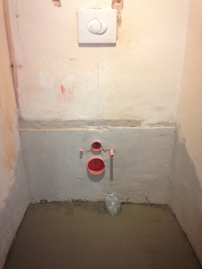 WC suspendu atypique.plombierofmarseille.aix,marseille,cassis,toulon,la ciotat,aubagne7